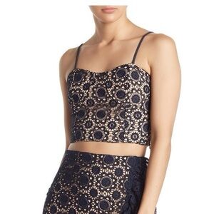 J.O.A. Lace Crop‎ Top Large NWT